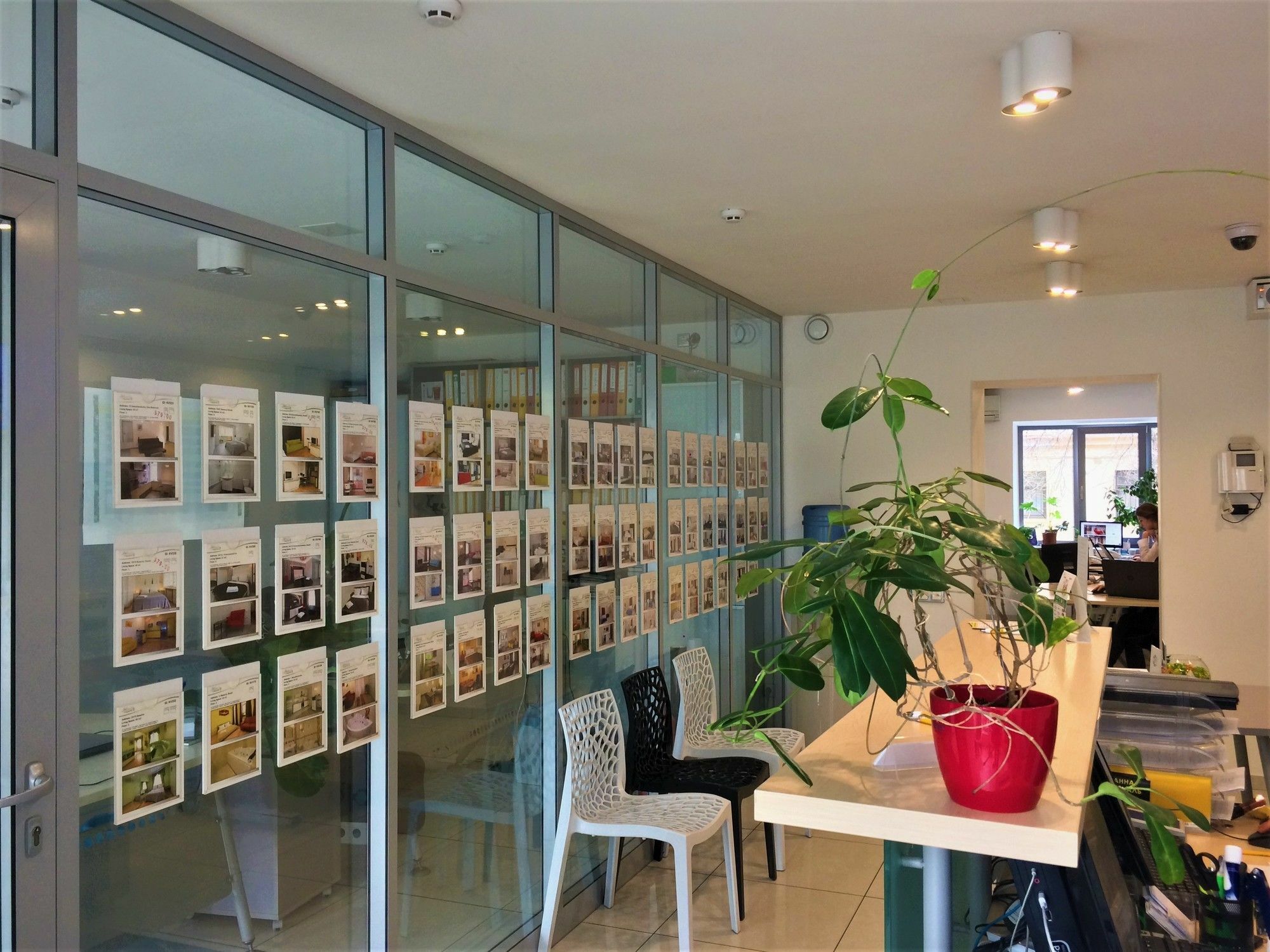 基輔巴瑟纳伙伴宾馆公寓式酒店 外观 照片